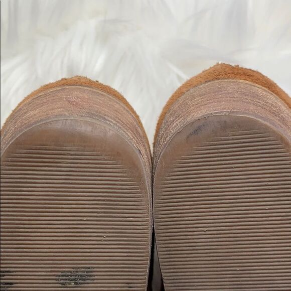 Susina Kyle Brown Perforated Suede Booties Sz 8 - Picture 7 of 7